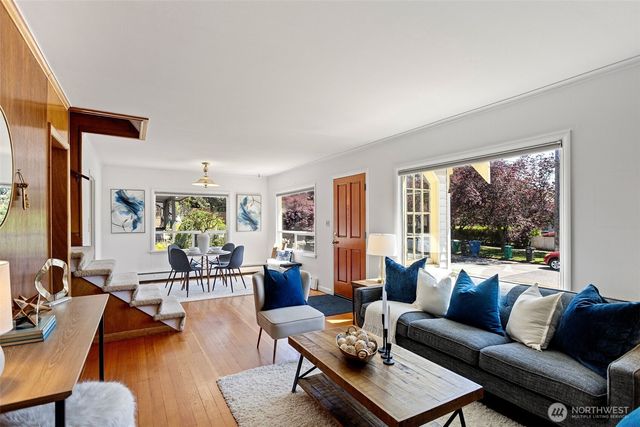 4812 SW Stevens Street, Seattle, WA 98116