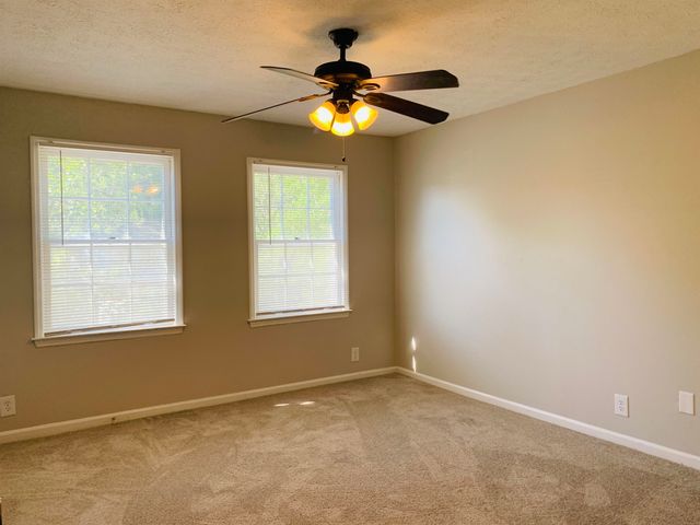 118 Lafayette Court 118, Lagrange, GA 30240