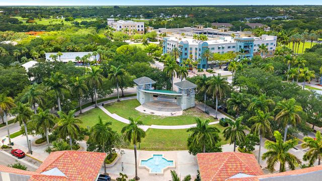 105 Segovia Way, Jupiter, FL 33458