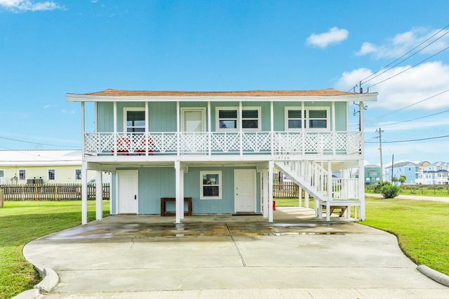 16725 Edward Teach Road, Jamaica Beach, TX 77554