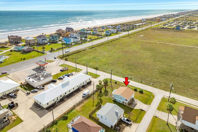 16725 Edward Teach Road, Jamaica Beach, TX 77554