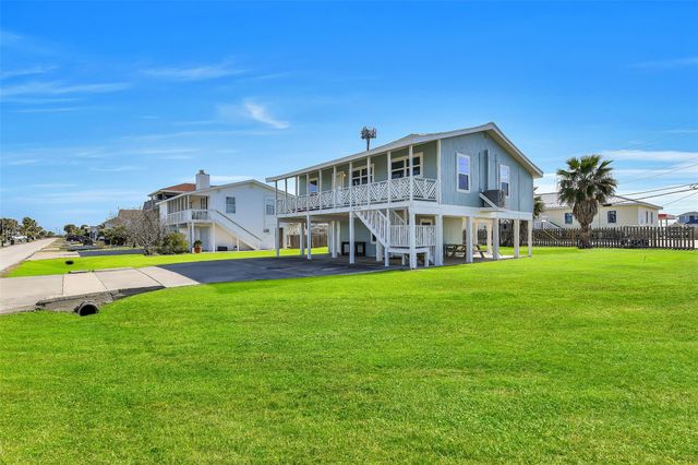 16725 Edward Teach Road, Jamaica Beach, TX 77554