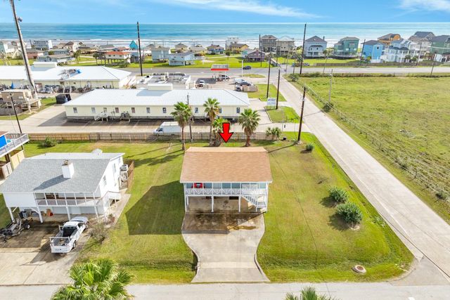 16725 Edward Teach Road, Jamaica Beach, TX 77554