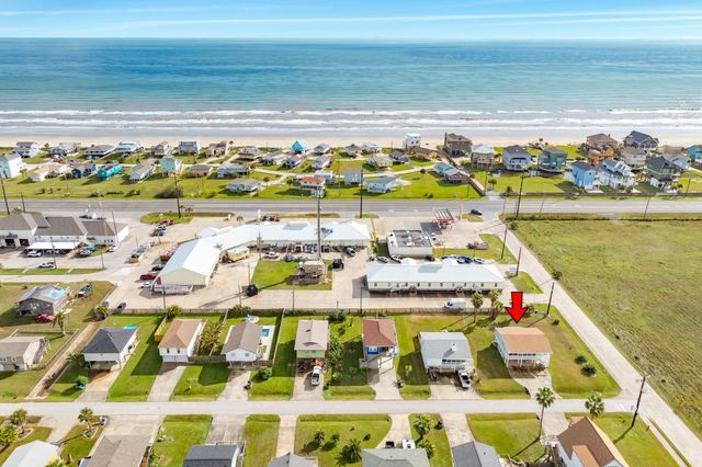 16725 Edward Teach Road, Jamaica Beach, TX 77554