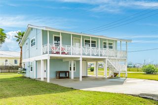 16725 Edward Teach Road, Jamaica Beach, TX 77554