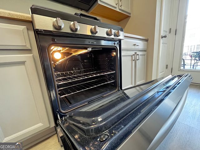 6505 Above Tide Place, Flowery Branch, GA 30542