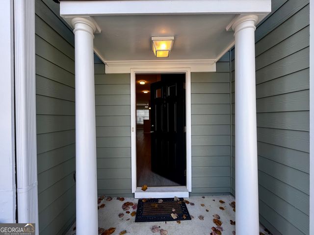 6505 Above Tide Place, Flowery Branch, GA 30542