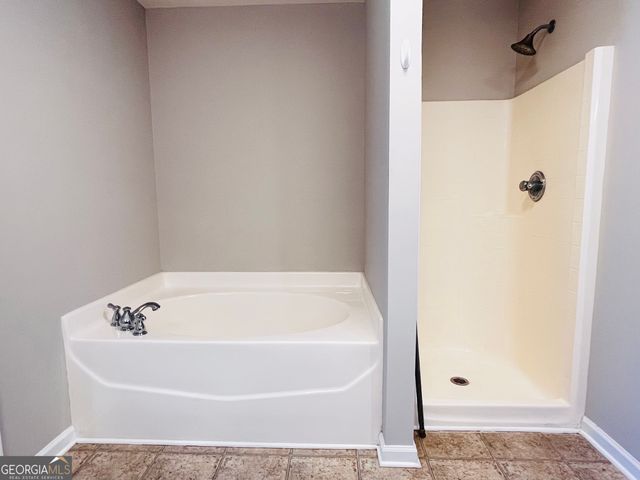 6505 Above Tide Place, Flowery Branch, GA 30542