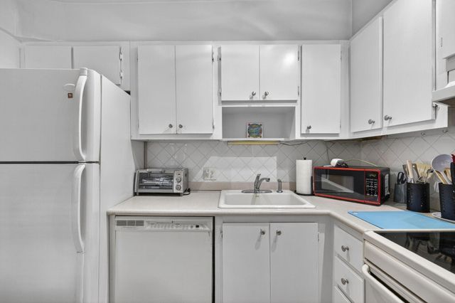 3000 S Course Drive 103, Pompano Beach, FL 33069