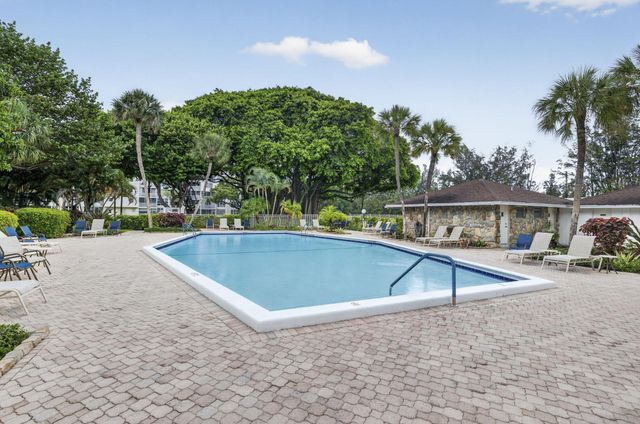 3000 S Course Drive 103, Pompano Beach, FL 33069