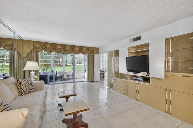 3000 S Course Drive 103, Pompano Beach, FL 33069