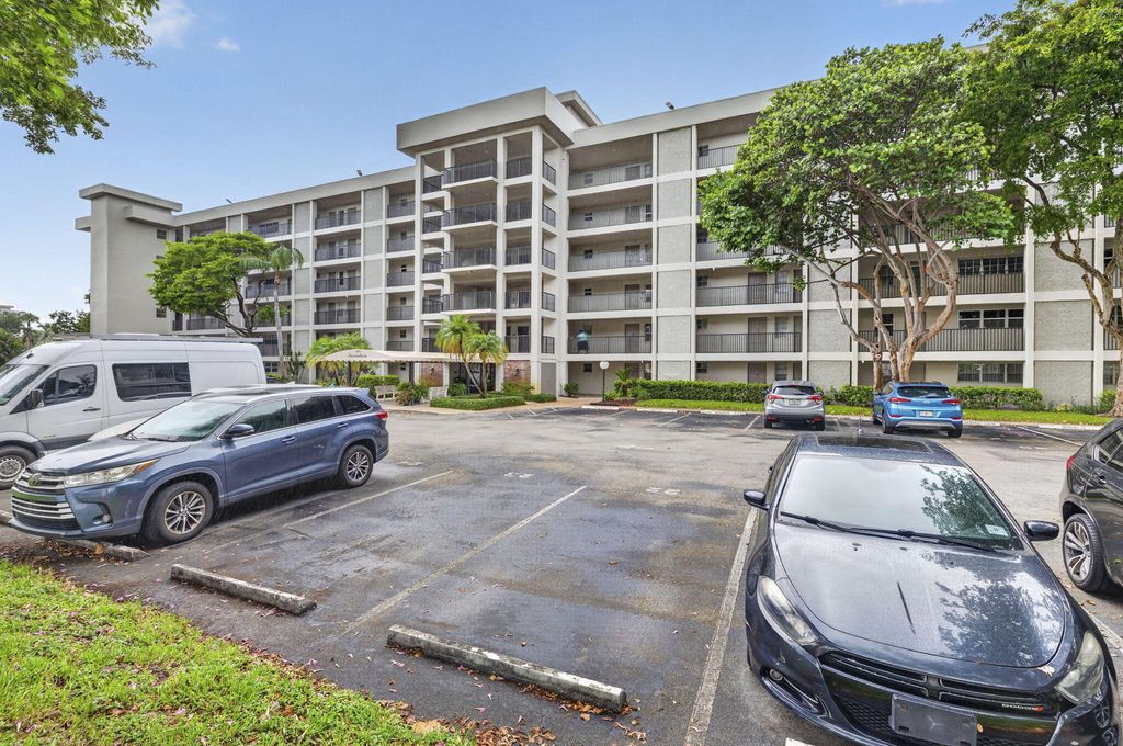 3000 S Course Drive 103, Pompano Beach, FL 33069