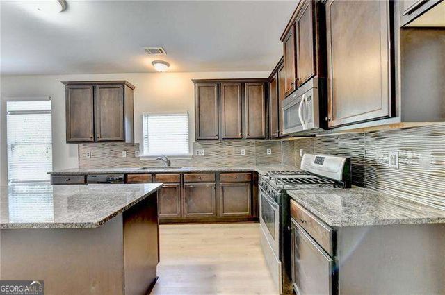 6331 Salinger Court SE, Mableton, GA 30126
