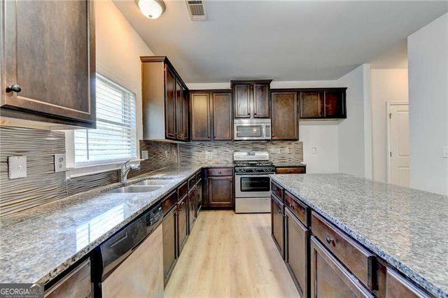 6331 Salinger Court SE, Mableton, GA 30126