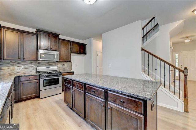 6331 Salinger Court SE, Mableton, GA 30126