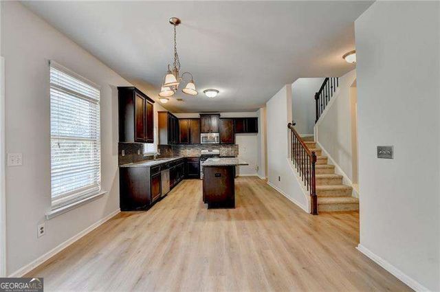 6331 Salinger Court SE, Mableton, GA 30126