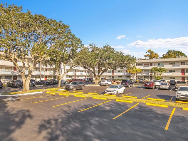 8405 NW 61st Street D207, Tamarac, FL 33321