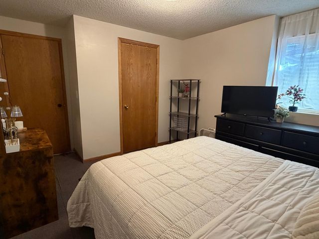 6119 Red Fox Run, North Branch, MN 55056