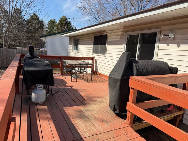 6119 Red Fox Run, North Branch, MN 55056