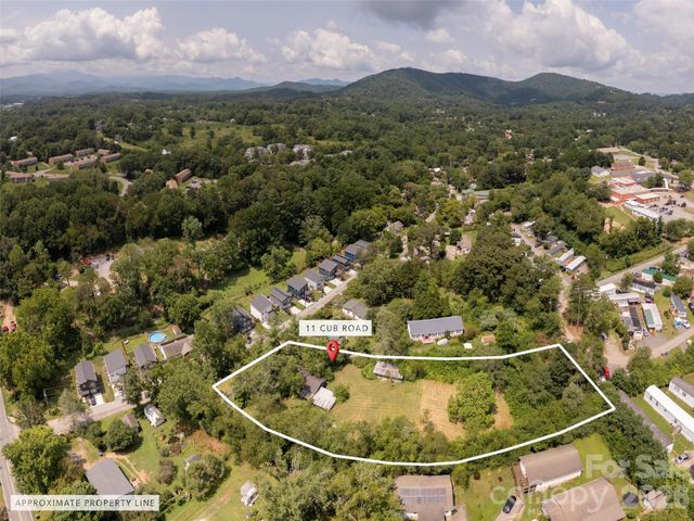11 Cub Road 4, Asheville, NC 28806