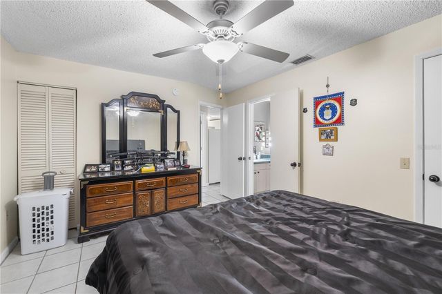 4753 SILVER CIRCLE, Zephyrhills, FL 33541