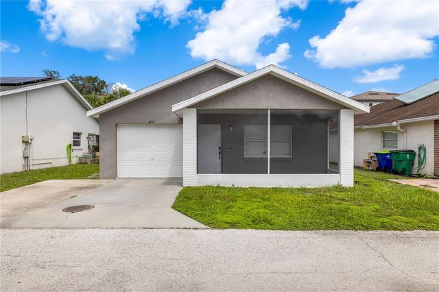 4753 SILVER CIRCLE, Zephyrhills, FL 33541