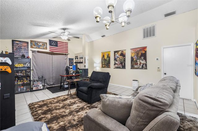 4753 SILVER CIRCLE, Zephyrhills, FL 33541