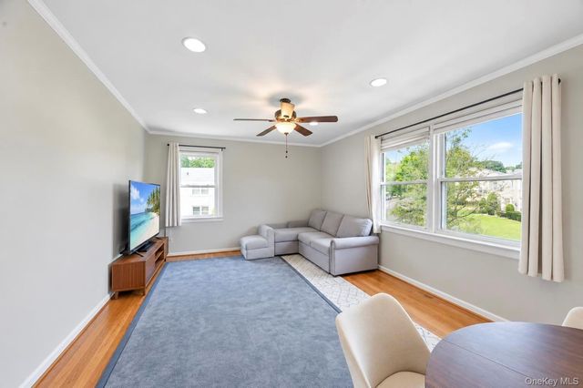 71-68 252nd Street 2B, Bellerose, NY 11426