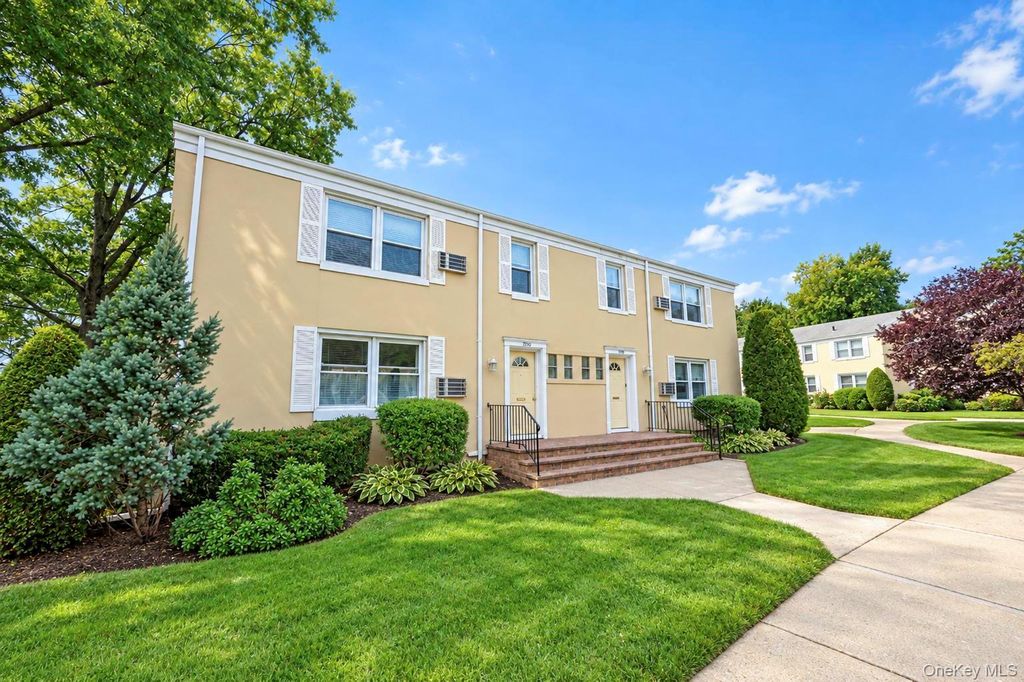 71-68 252nd Street 2B, Bellerose, NY 11426 — photo 2