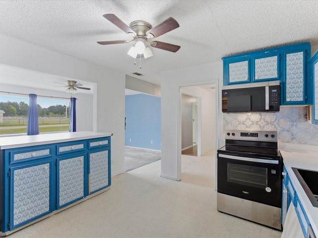 209 Pierce Drive, Mabank, TX 75156