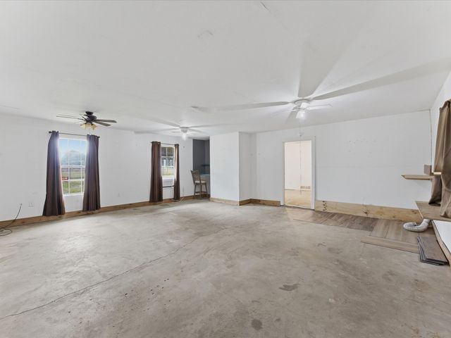 209 Pierce Drive, Mabank, TX 75156