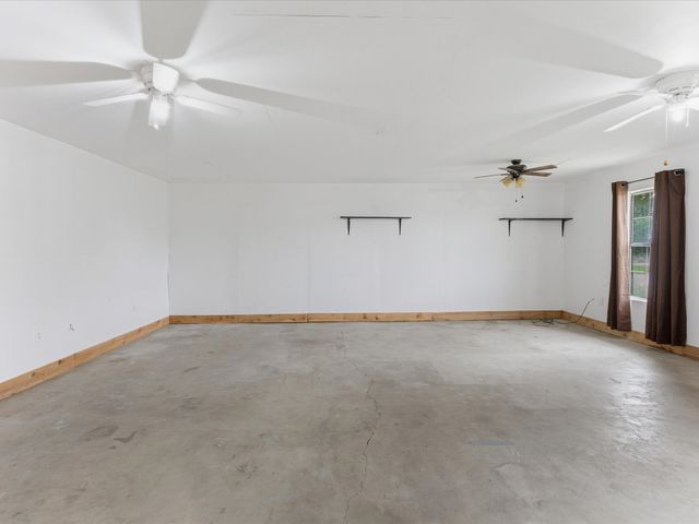 209 Pierce Drive, Mabank, TX 75156