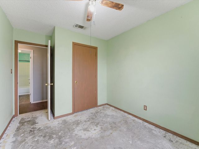 209 Pierce Drive, Mabank, TX 75156