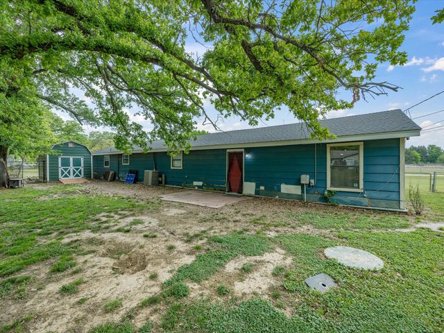 209 Pierce Drive, Mabank, TX 75156