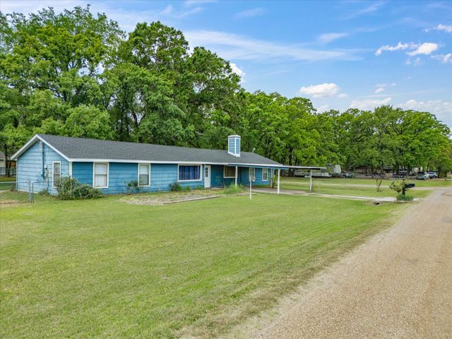 209 Pierce Drive, Mabank, TX 75156