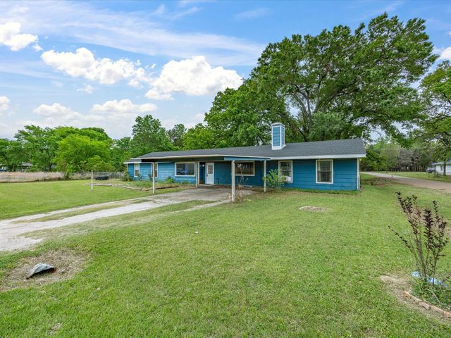 209 Pierce Drive, Mabank, TX 75156