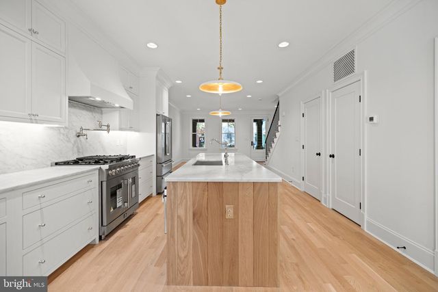 25 T ST NW, Washington, DC 20010