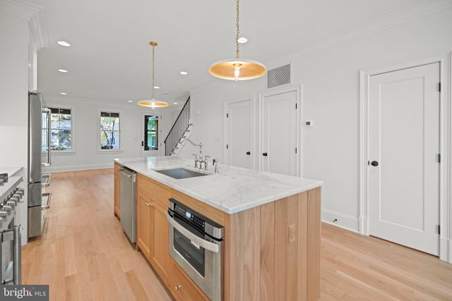 25 T ST NW, Washington, DC 20010