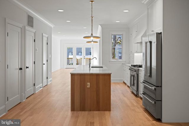 25 T ST NW, Washington, DC 20010