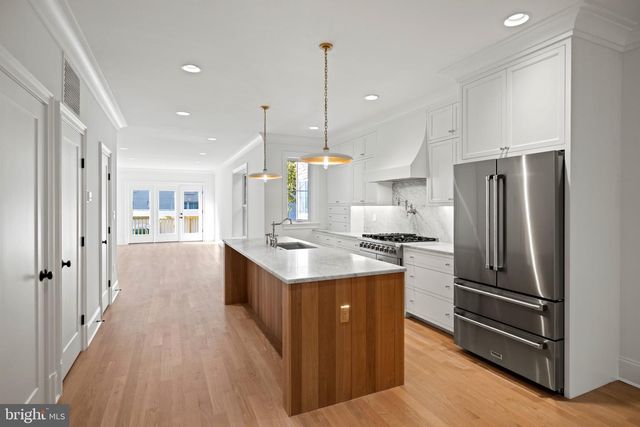 25 T ST NW, Washington, DC 20010