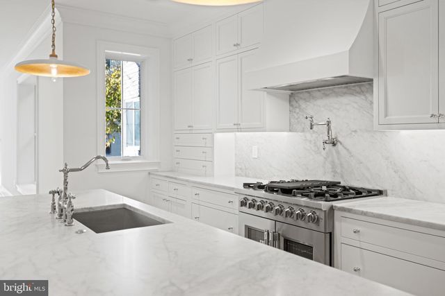 25 T ST NW, Washington, DC 20010