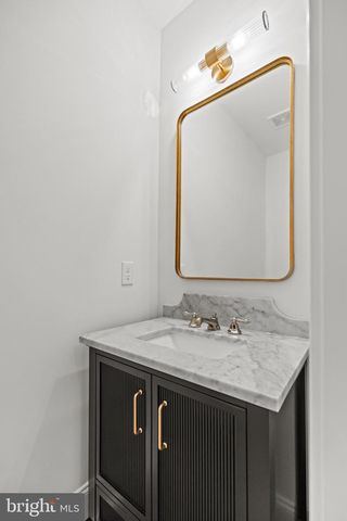 25 T ST NW, Washington, DC 20010