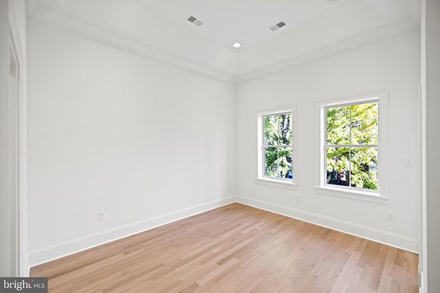 25 T ST NW, Washington, DC 20010