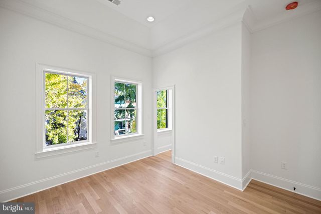 25 T ST NW, Washington, DC 20010