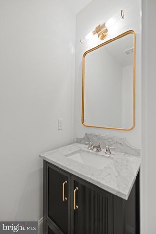 25 T ST NW, Washington, DC 20010