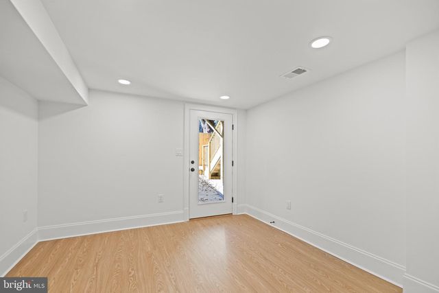 25 T ST NW, Washington, DC 20010