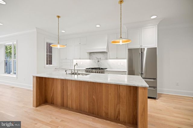 25 T ST NW, Washington, DC 20010