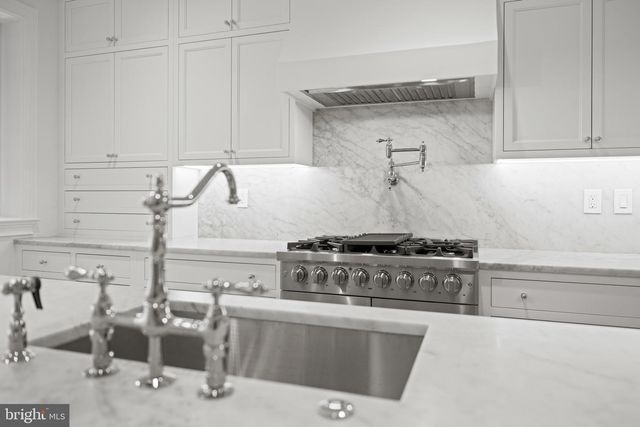 25 T ST NW, Washington, DC 20010