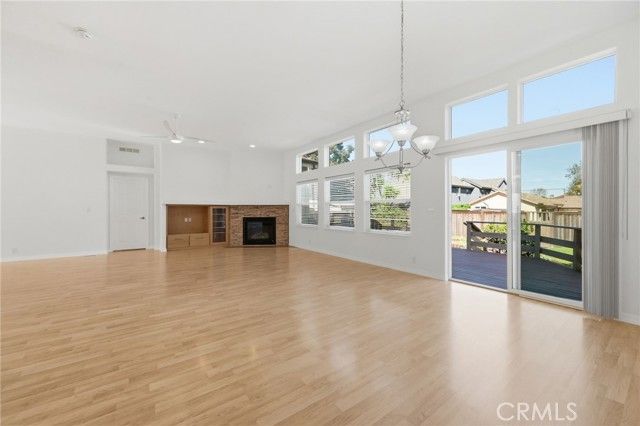 158 Cecil, Costa Mesa, CA 92627