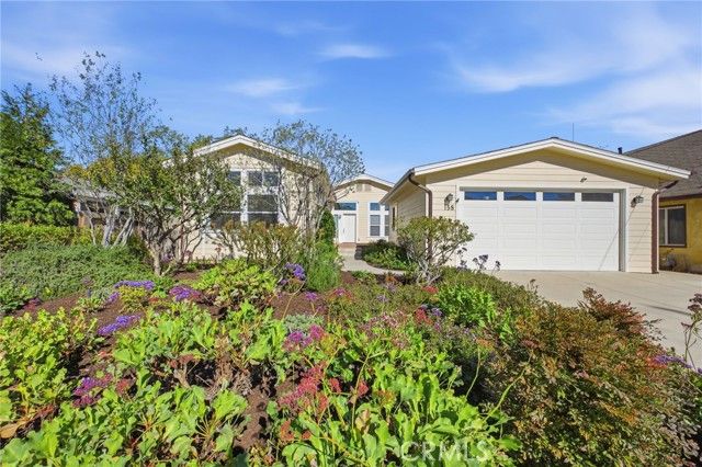 158 Cecil, Costa Mesa, CA 92627